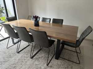 8 Seater Dinning Table with Dining Chairs