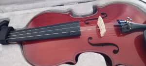 Brand new violin Aldi, never used