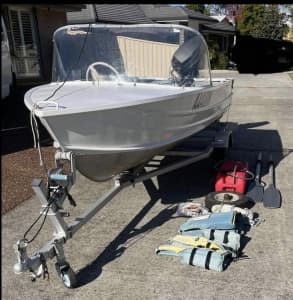 Girlick boat/mariner 25hp and trailer SWAP/TRADE concider Ed