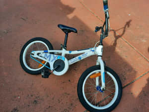 Boy Bike (no training wheel)