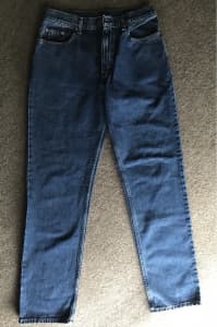 Levi 595 women’s Jeans. Size 32-33