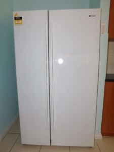 Westinghouse two door fridge freezer