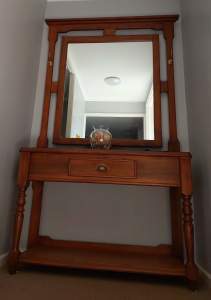 Free-Hallstand mirror