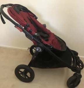 Baby Jogger City Select double pram and bassinet