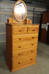 VGC Solid wooden 6 drawers tallboy&matching mirror can deliver