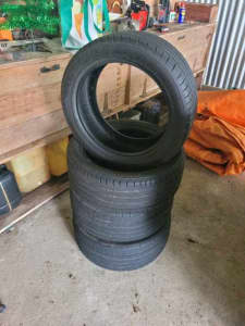 Tyres, used. 2x Wanli & 2x Optimum brand.