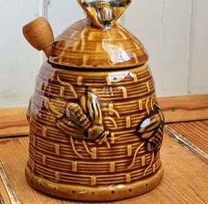 Vintage Japanese Ceramic Beehive Honey Pot