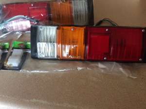 2012 Colorado Ute Under tray tail lights-never used
