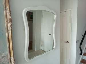 Mirror in solid wood frame H81cm x67cm Good condition