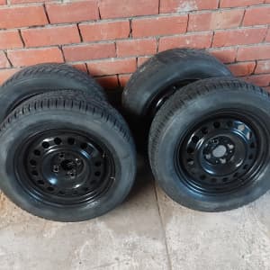 Bmw 4 x100 14 inch rims with good tyres