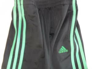 Adidas Trackpant - Boys Size 5 Excellent condition