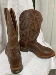 Leather boots Mens/womens Leather Boot hardly worn