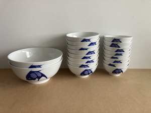 18 Chinese Porcelain Bowls