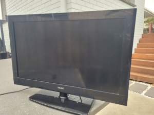 32 LCD TV with inbuilt DVD player