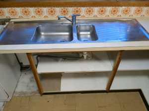 Clark brand kitchen sink (1.5 bowls, double drainers)