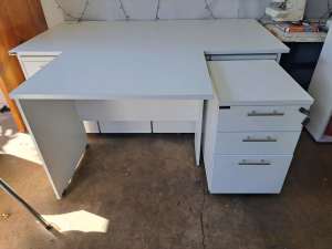 Stella desk with drawer 