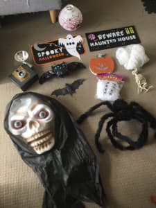 Halloween boxed items NEW