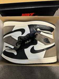 Jordan 1 Mocha Nike Basketball Shoes Sneakers Streetwear Yeezy Adidas