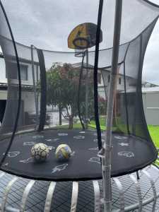IMMACULATE VULY THUNDER TRAMPOLINE FOR QUICK SALE