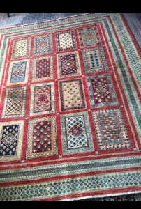 Hand Made Rug from Pakistan