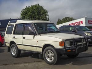 1995 Land Rover Discovery TDI White 5 Speed Manual Wagon