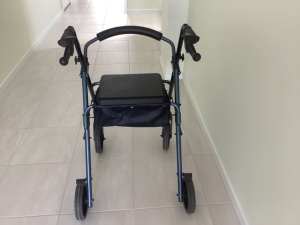 Ellipse Rollator wheelie walker