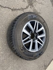 Toyota Hilux SR5 18inch brand new alloy with tyre
