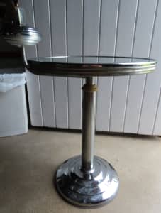 TABLE WITH ASHTRAY