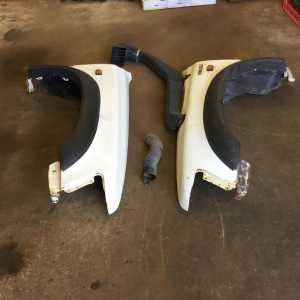 Toyota Hilux Front Fenders , Flairs And Snorkel 4WD
