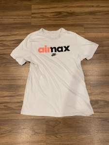 Nike Air Max Shirt Size M