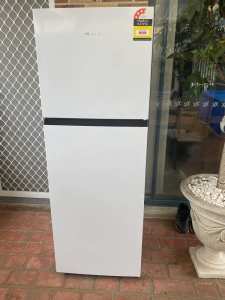 Hisense 326 litre upright fridge /freezer
