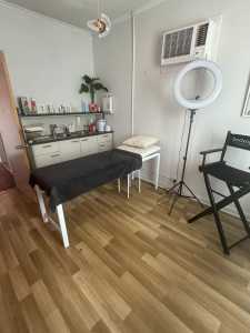 Beauty Room for rent