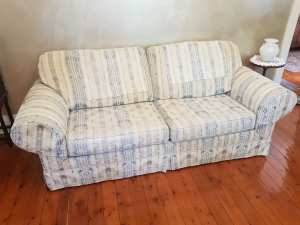 Double Sofa Bed/Lounge