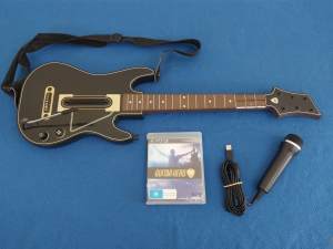 PlayStation 3 PS3 Wireless LIVE Guitar, Mic & Game (2 available)