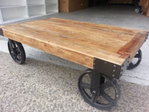 NEW INDUSTRIAL RECYCLED VINTAGE RUSTIC TIMBER COFFEE TABLE