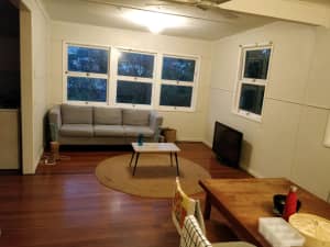 Room for rent in Taringa 
