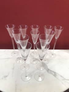 12 LONG STEM COCKTAIL /MARTINI GLASSES ALL IN GREAT CONDITION