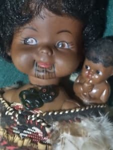 (sold) Maroi dolls X 2 vintage 1970-80s souvenirs display quality 