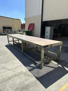 Work Bench/ Table