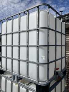 1000 L Ibc water tank storage