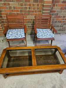 Rattan style- Glass table