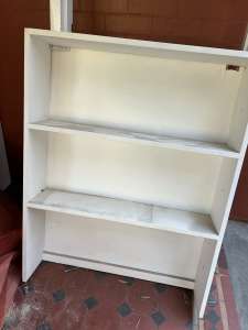 Two white bookshelves to give away