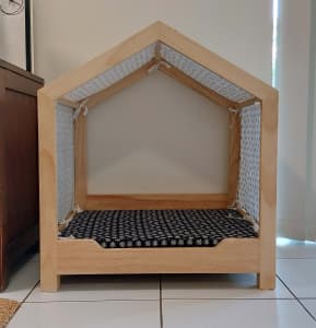 Indoor Pet House - Pet Bed