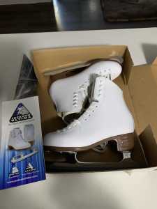 Jackson Ice Skates