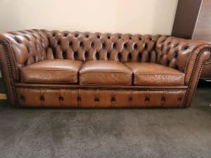 Pair of 3 Seater Moran Chesterfield Sofa Lounge - PENDUNG PU