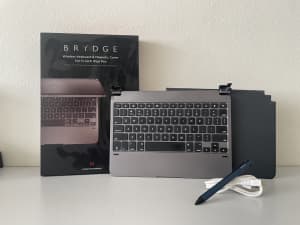 Brydge Bluetooth Keyboard and Bamboo stylus for iPad Pro 11”