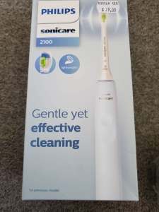 Toothbrush Philips Sonicare 2100 - As New!