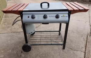 Outback Billabong BBQ with gas bottle