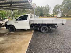 2020 TOYOTA HILUX WORKMATE 5 SP MANUAL C/CHAS