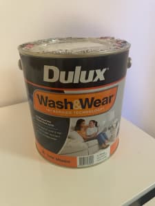 Dulux Clay Pipe Half 4L Unopened Low Sheen Wall Paint